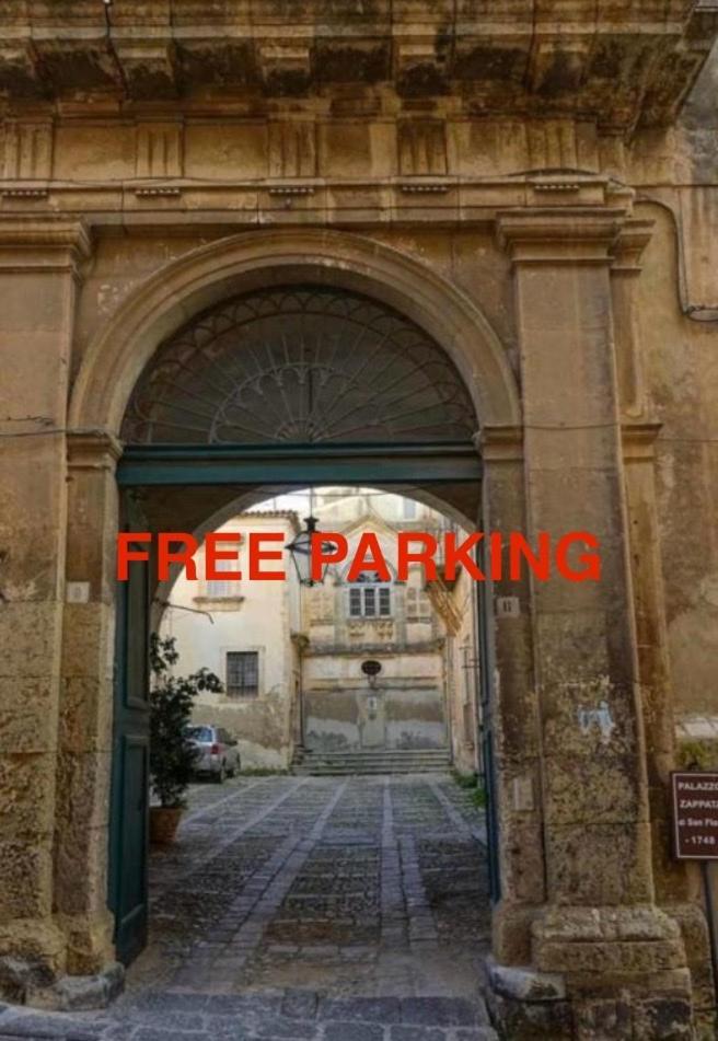 Palazzo Zappata Luxury Room Noto Centro Екстериор снимка